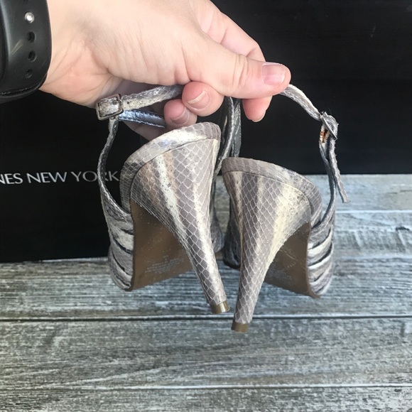 ⭐️ NWT Jones New York Heels - Picture 3 of 6
